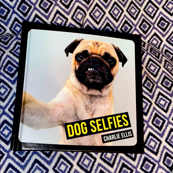 (CLOSET CLOSING FINAL SALE) Dog Selfies book by Charlie Ellis - Picture 1 of 5